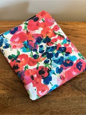 Kate Spade New York Bright Floral Fabric Tablecloth 100% Cotton Rectangle 60x80